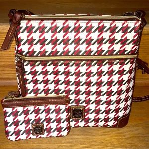 Cute Dooney&Bourke Herringbone Crossbody+Coinpurse